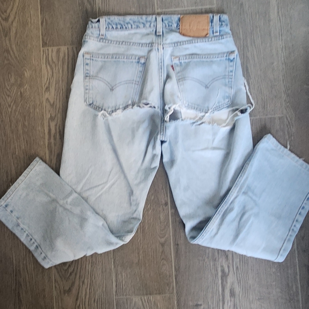 Levis Vintage Distressed Jeans
